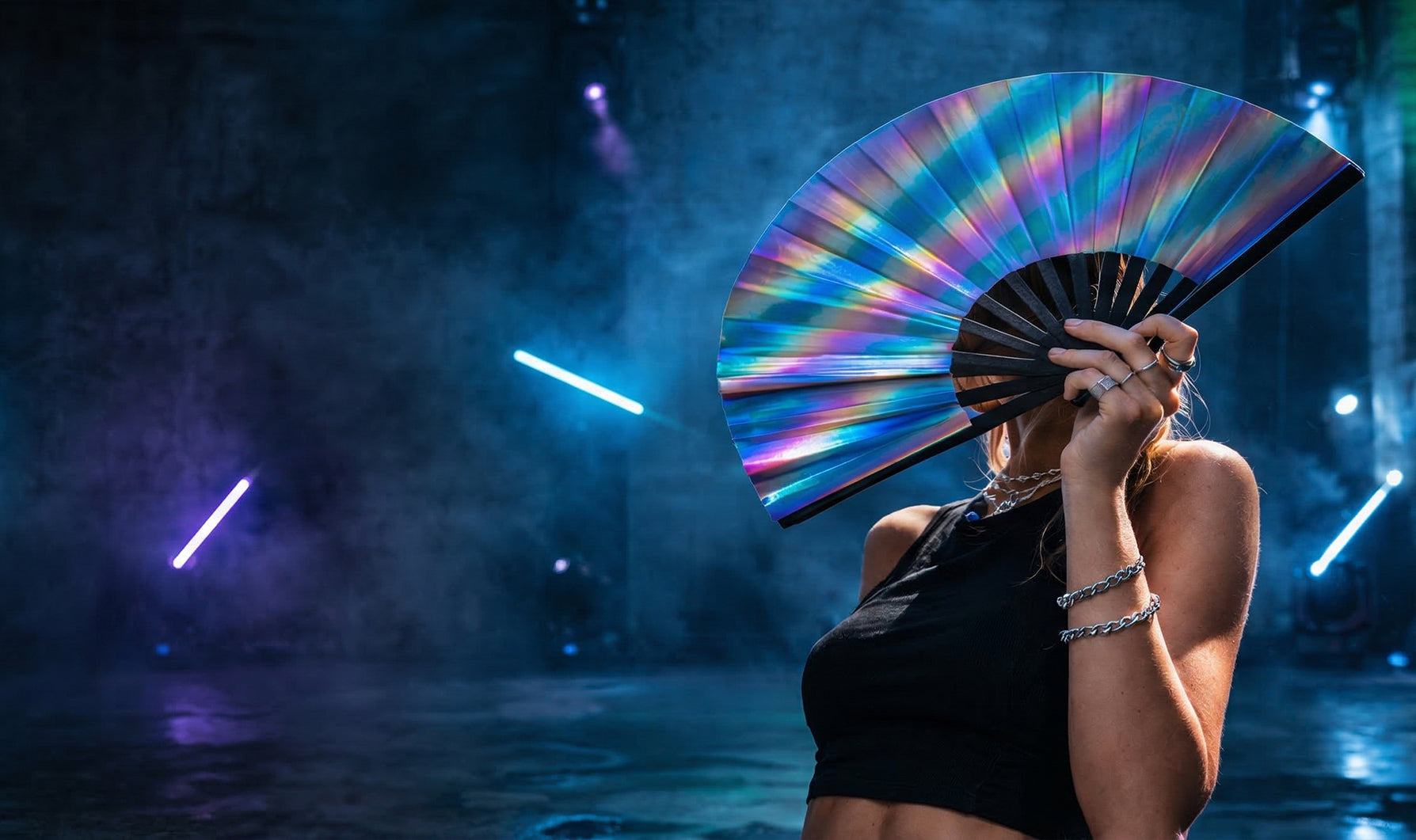 Warum ein Rave Fächer das wichtigste Festival Accessoire ist (und warum du ohne ihn verloren bist)